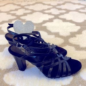 🌹LIKE NEW AEROSOLES LEATHER SANDALS 🌹